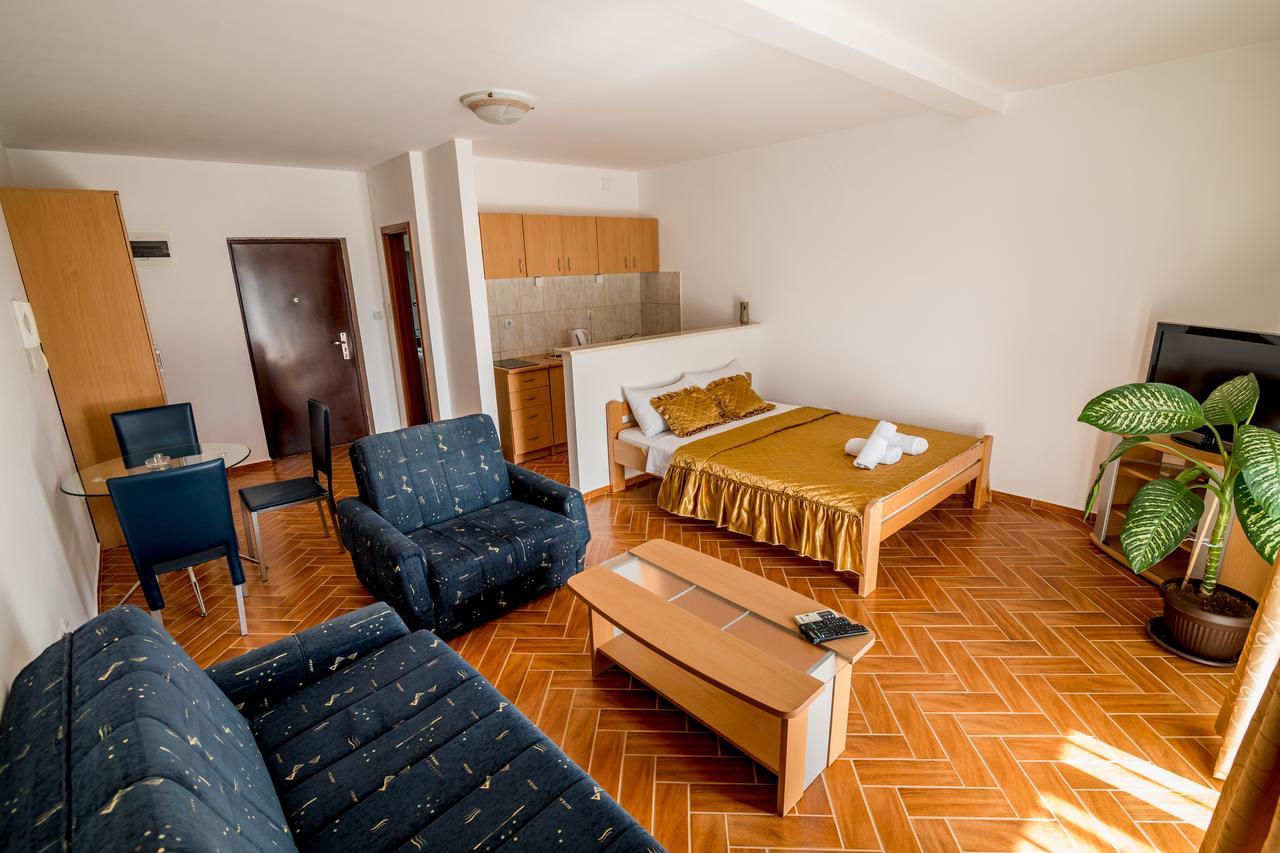 Bianca Apartments ヘルツェグ・ノヴィ エクステリア 写真