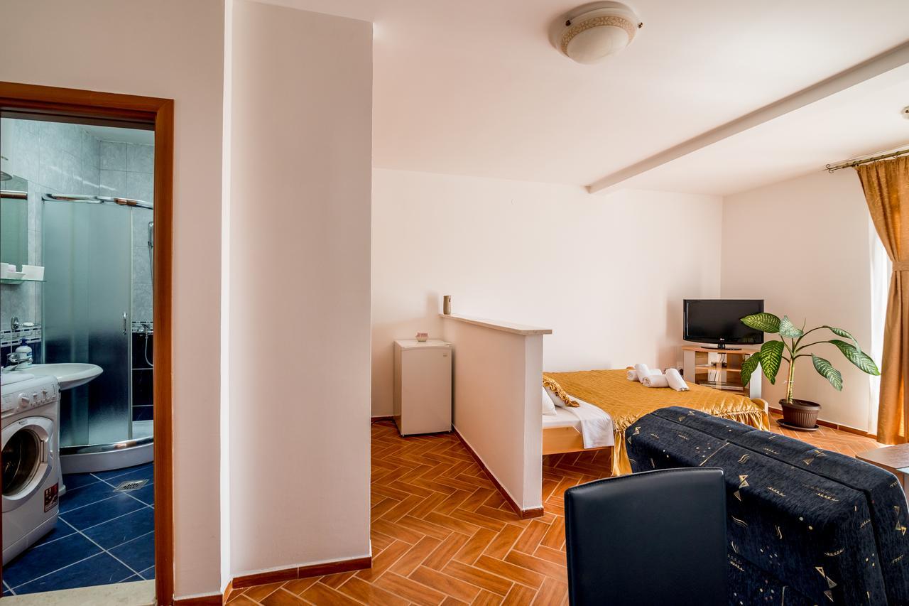 Bianca Apartments ヘルツェグ・ノヴィ エクステリア 写真