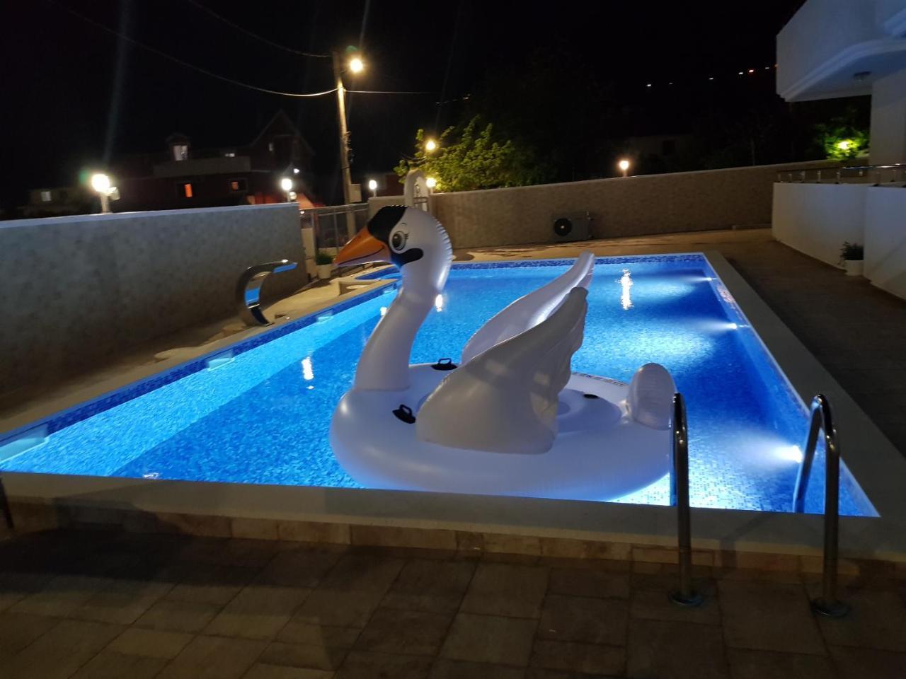 Bianca Apartments ヘルツェグ・ノヴィ エクステリア 写真